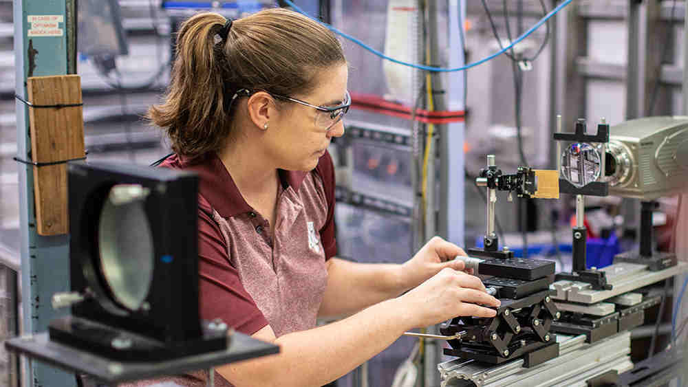 Female grad student in the Hypersonics lab