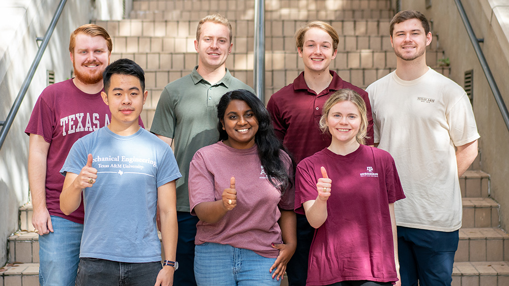 A group photo of a mechanical engineering student capstone team.