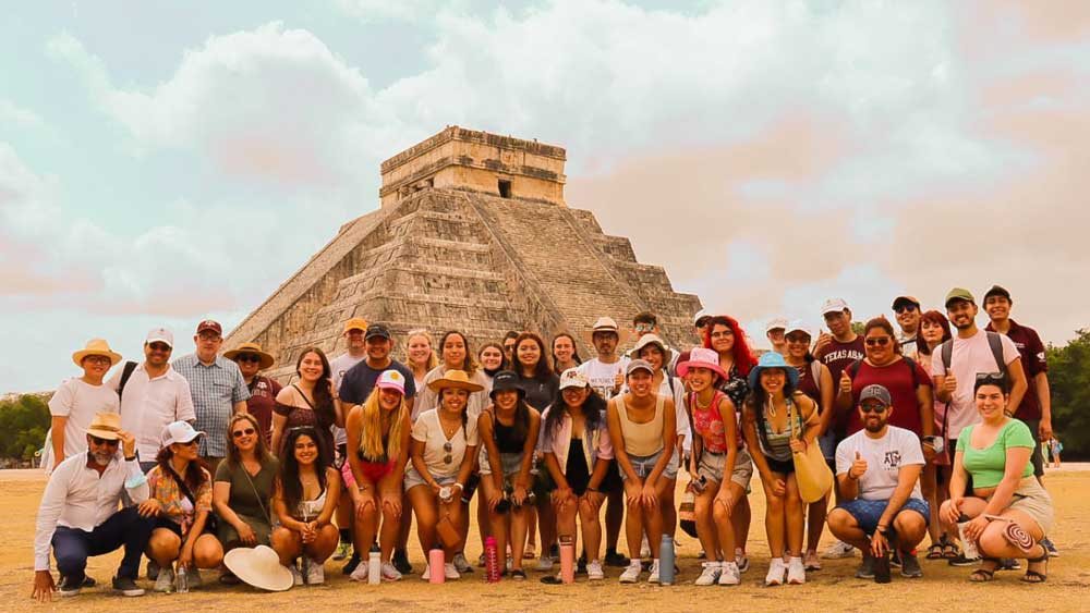 Students visit Yucatan, Mexico with the International Research Abroad Program.