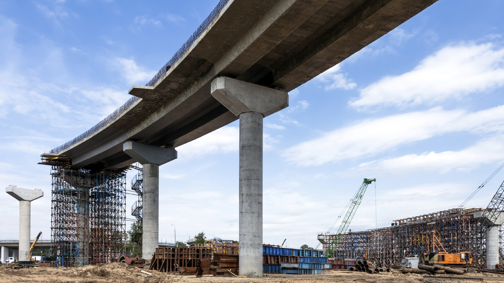 Construction of a traffic bridge 