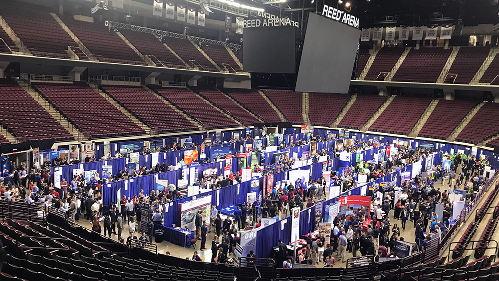 Crowd shot of 2018 Engineering Career Fair