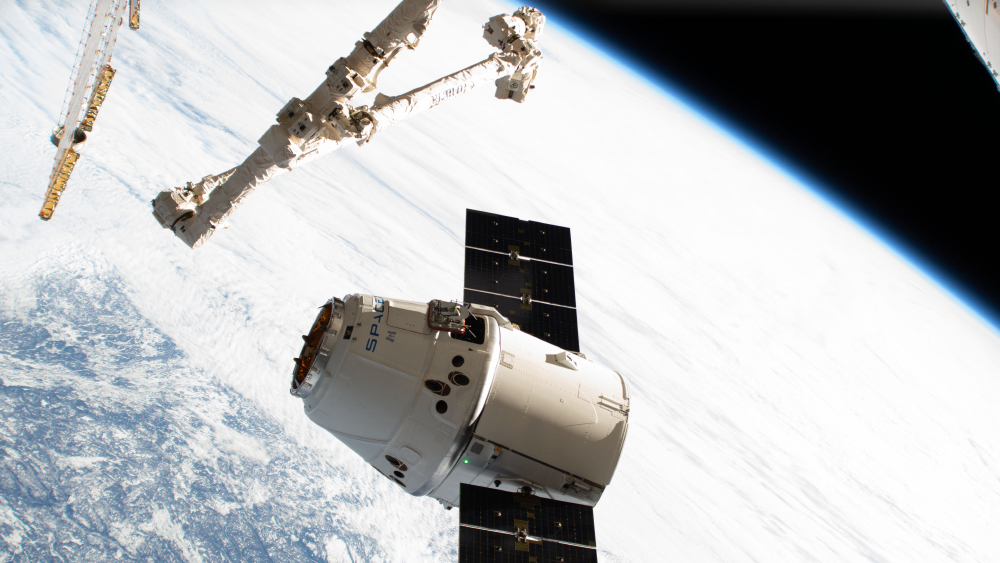 SpacEx Dragon cargo arrives at the International Space Station