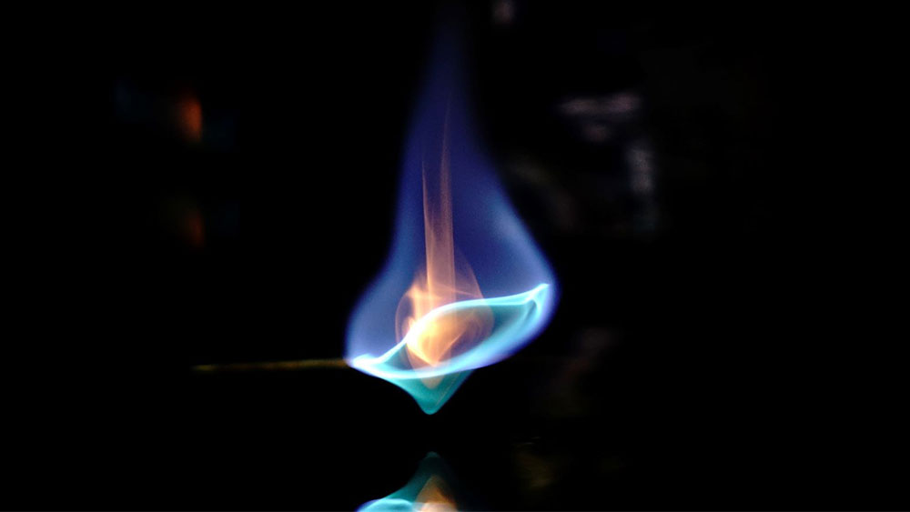 Image of a blue whirl flame.