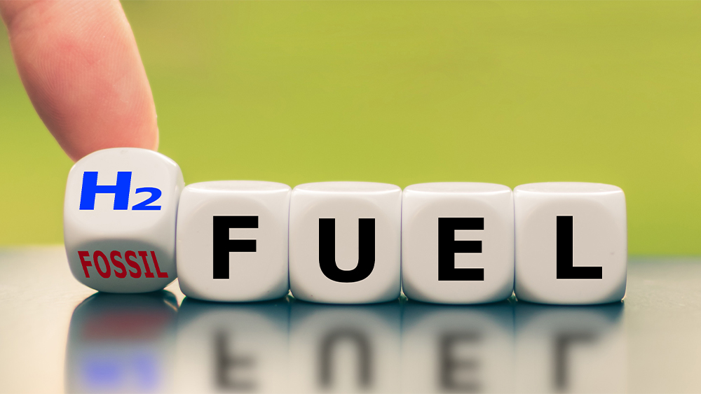 Dice with H2 Fuel spelled out or Fossil Fuels 