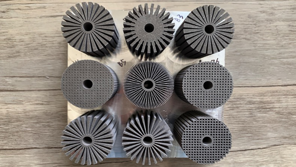 3D printed cylindrical metal lattices evaluated for heat transfer rates